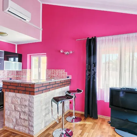 Eldina - Pul485 By Interhome *