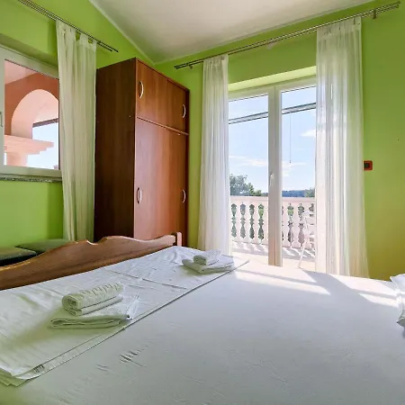 Ferienhaus Eldina - Pul485 By Interhome *