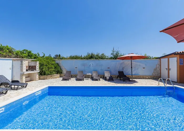 Eldina By Interhome 풀라